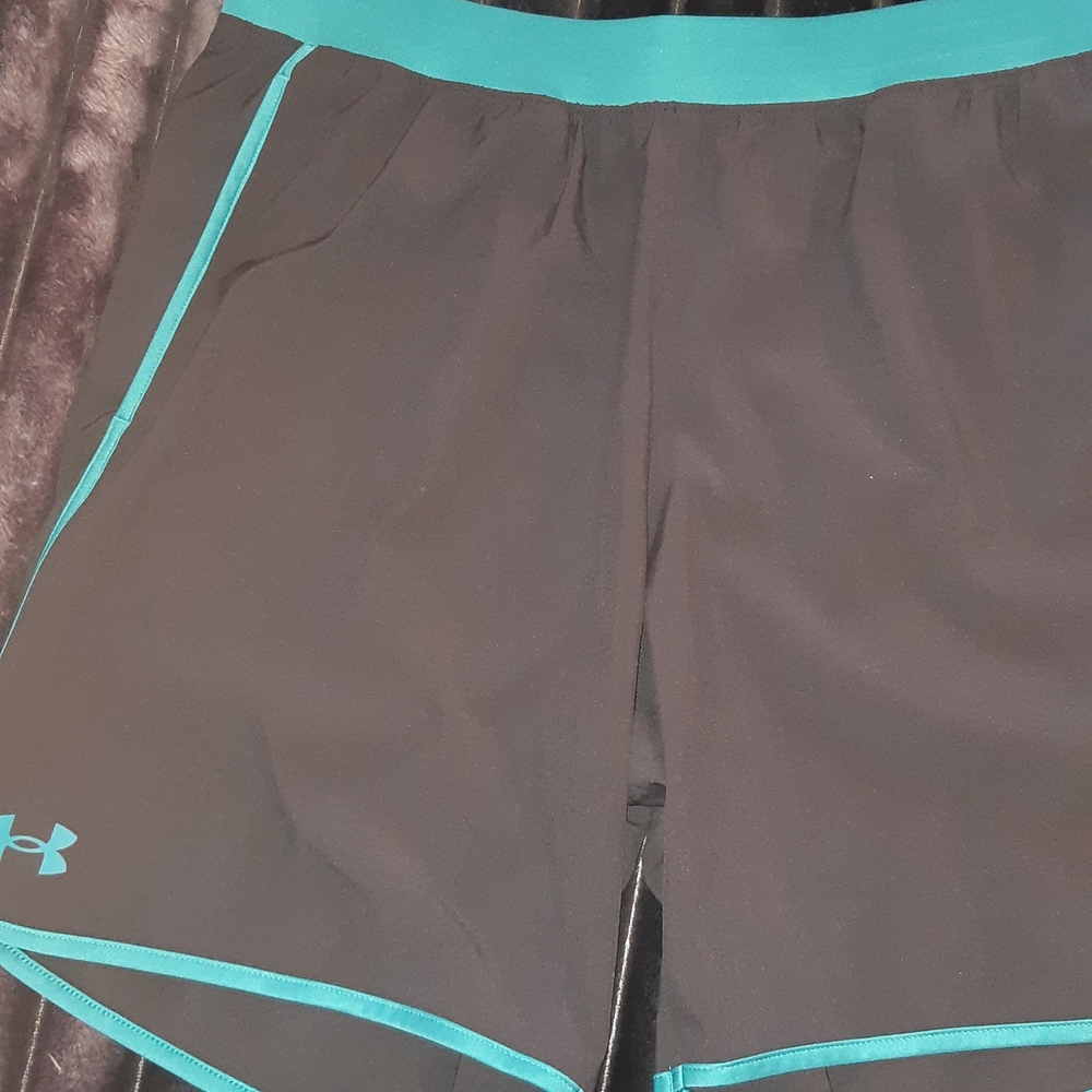 Women's XL Play Up Under Armour Black and Teal Athletic Shorts In New Condition